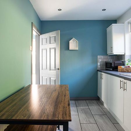 Fully Refurbished North Belfast Home Екстер'єр фото