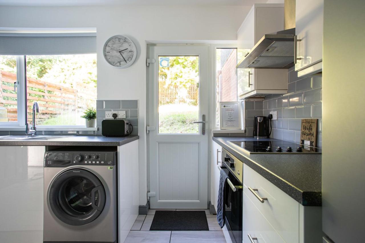 Fully Refurbished North Belfast Home Екстер'єр фото