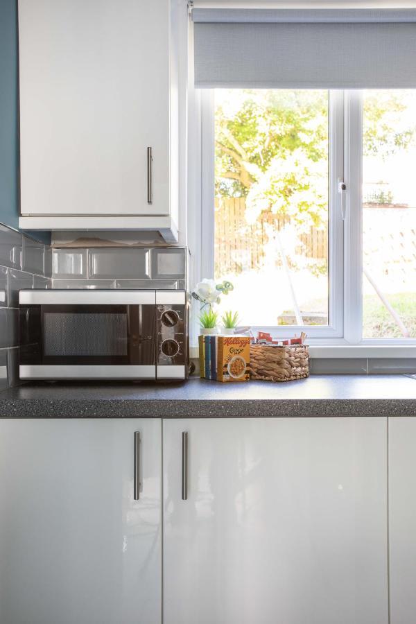 Fully Refurbished North Belfast Home Екстер'єр фото