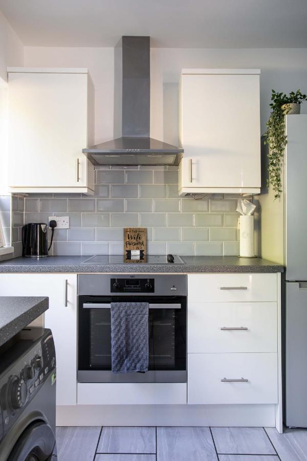 Fully Refurbished North Belfast Home Екстер'єр фото