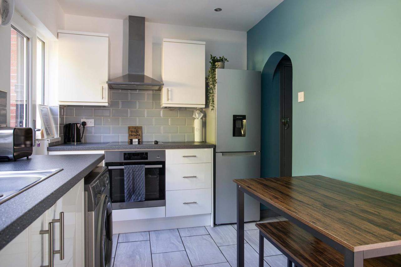 Fully Refurbished North Belfast Home Екстер'єр фото