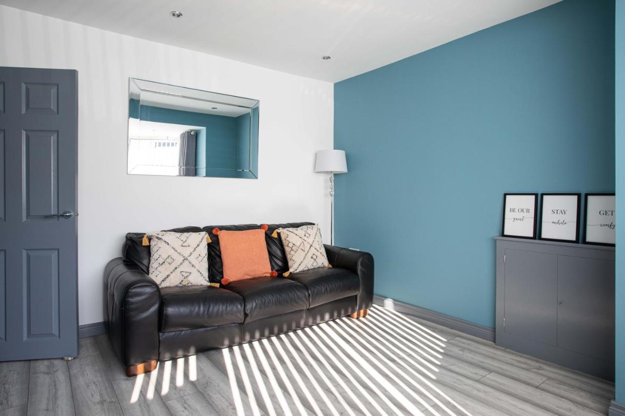 Fully Refurbished North Belfast Home Екстер'єр фото
