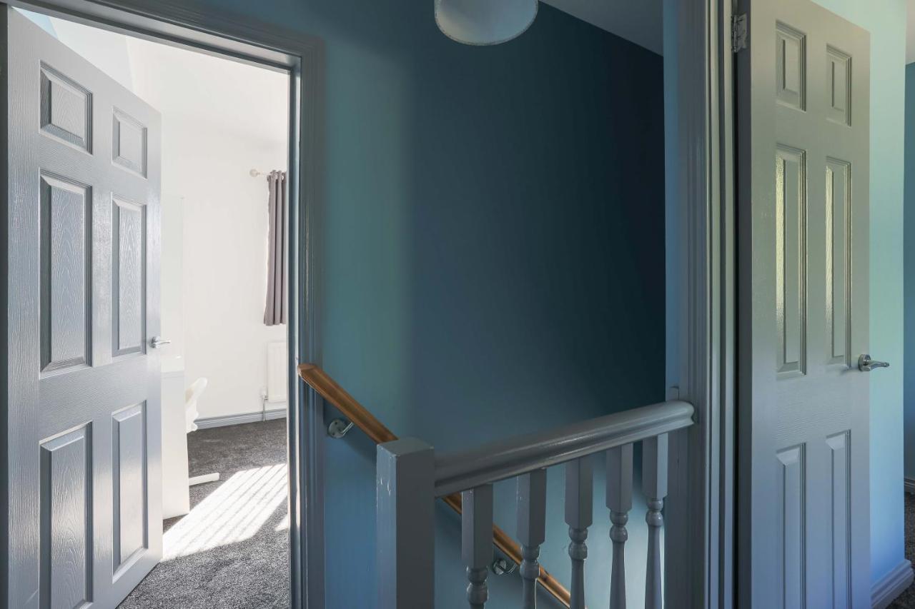 Fully Refurbished North Belfast Home Екстер'єр фото