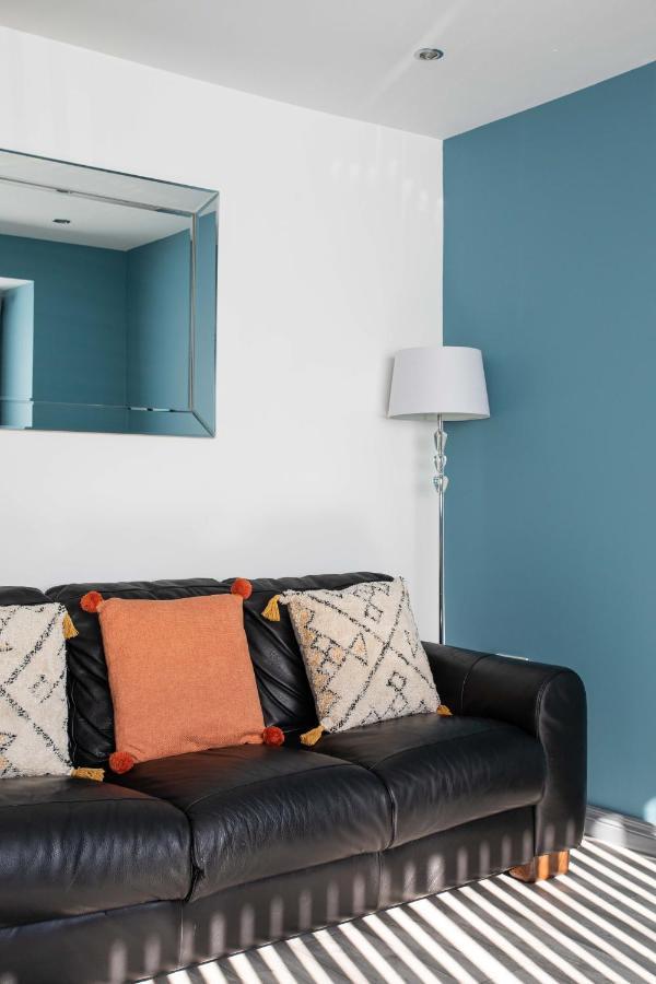 Fully Refurbished North Belfast Home Екстер'єр фото