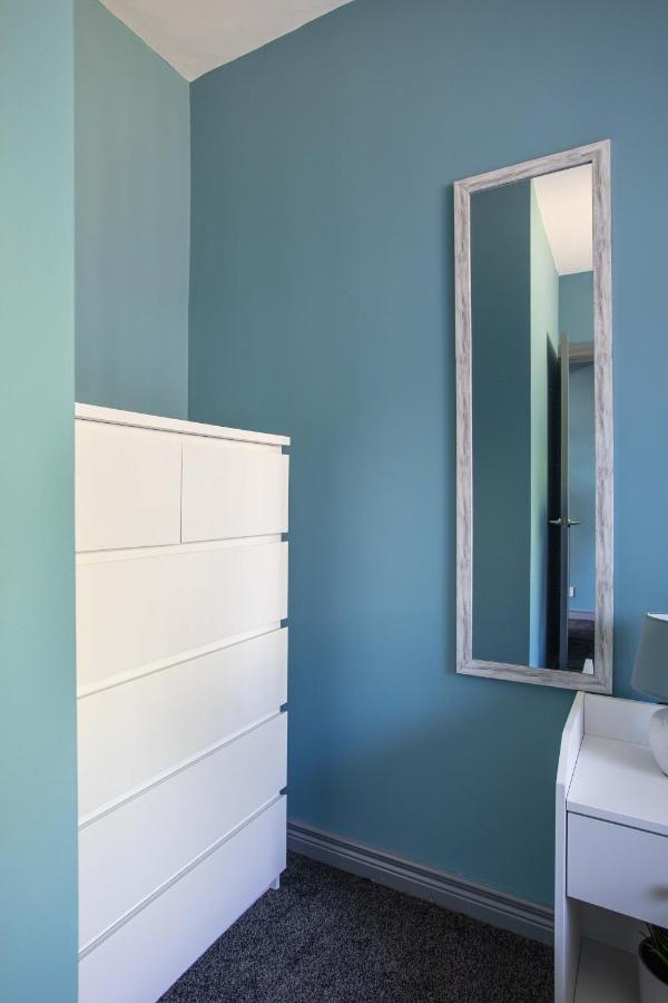 Fully Refurbished North Belfast Home Екстер'єр фото