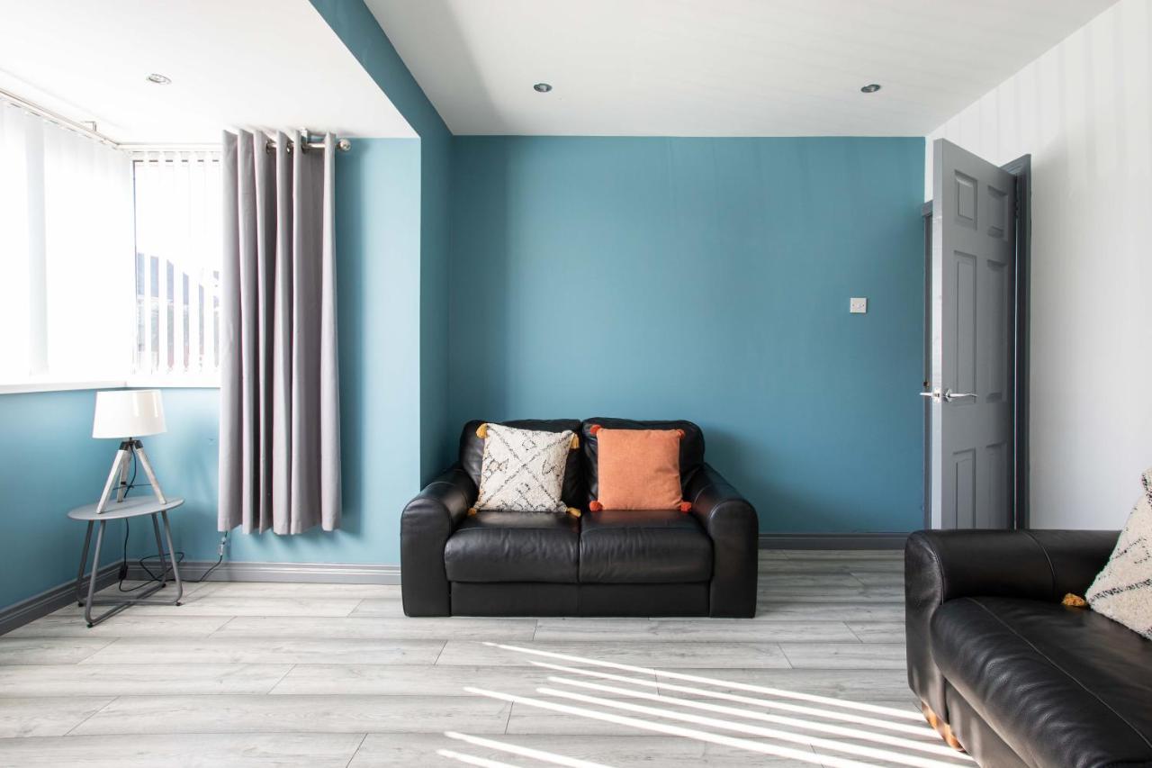 Fully Refurbished North Belfast Home Екстер'єр фото